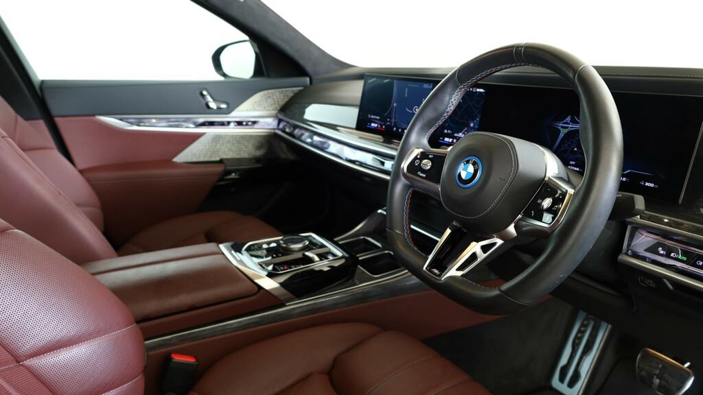 BMW i7 485Kw M70 Xdrive 105.7Kwh Ultimate Pack Grey #6