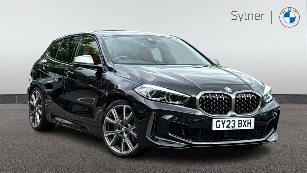 BMW 1 Series M135i Xdrive Step Black