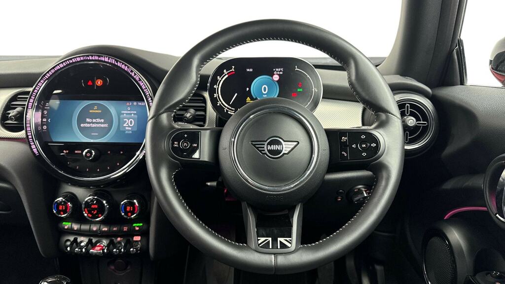 Mini Hatch 1.5 Cooper Exclusive YP72KZM Red #5