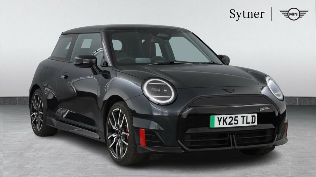 Mini Hatch 2.0 John Cooper Works Level 3 Black