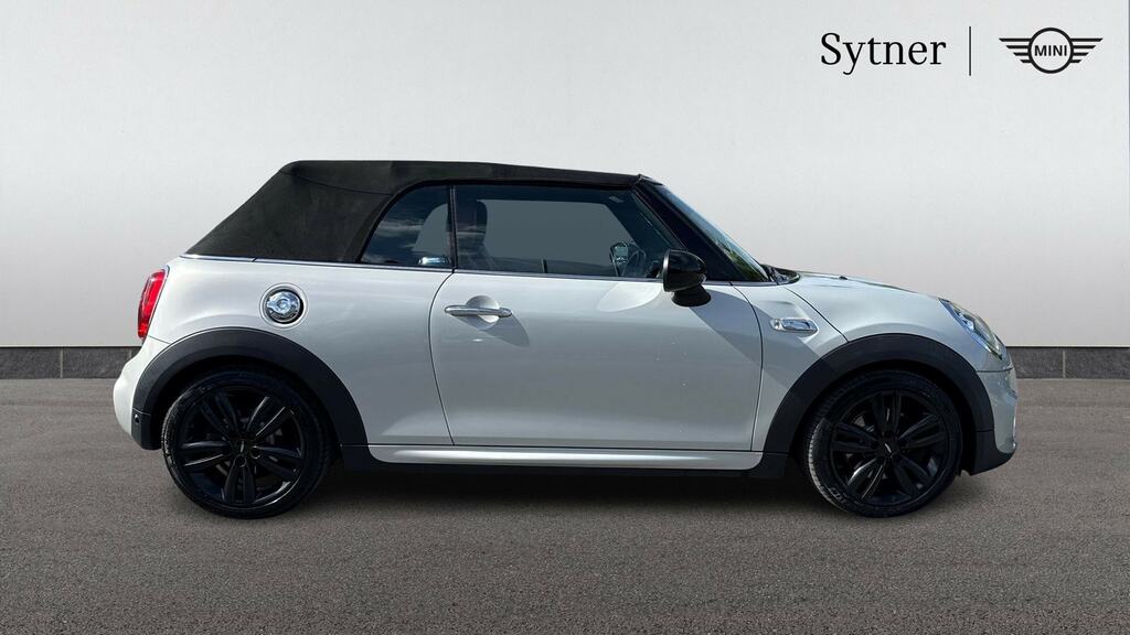 Mini Convertible 2.0 Cooper S Chilijcwsportmedia Pack XL VO17JWX White #3