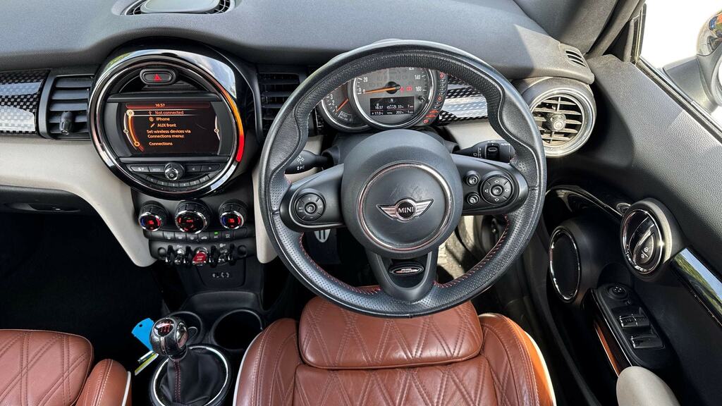 Mini Convertible 2.0 Cooper S Chilijcwsportmedia Pack XL VO17JWX White #5