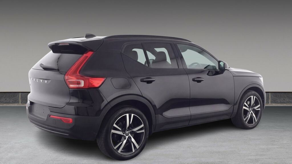 Volvo XC40 1.5 T3 163 R Design Geartronic CE71EUN Black #4