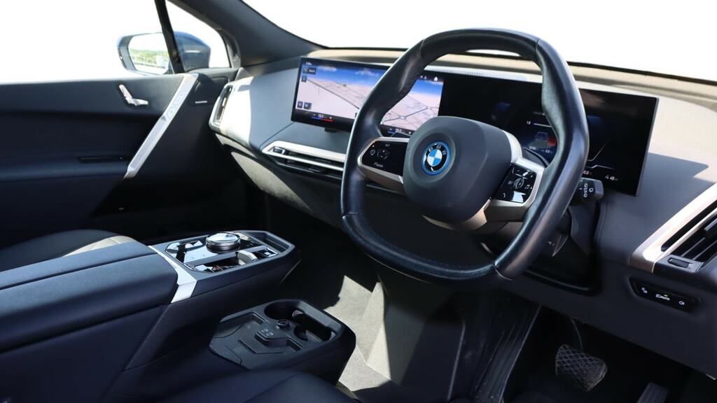 BMW iX 240Kw Xdrive40 M Sport 76.6Kwh HJ23LZG Blue #6