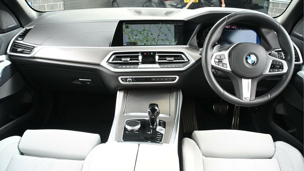BMW X5 Xdrive M50i Blue #4