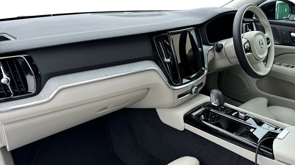 Volvo V60 2.0 T8 455 Phev Ultra Dark Awd MF75FYM Grey #4