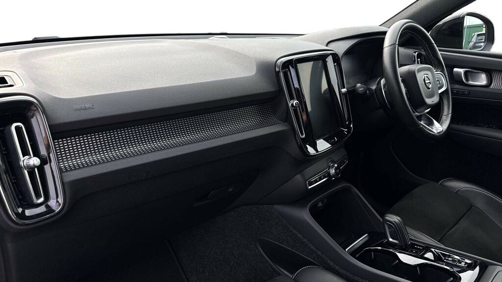 Volvo XC40 2.0 T5 R Design Pro Awd Geartronic GN20NXR Black #4