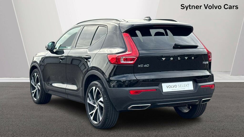 Volvo XC40 2.0 T5 R Design Pro Awd Geartronic GN20NXR Black #2
