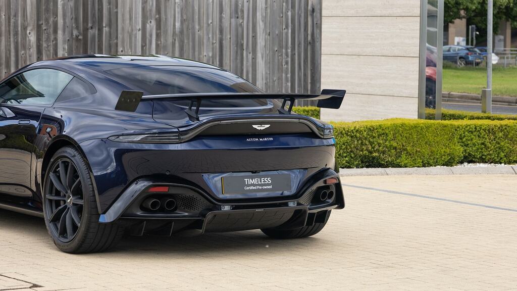 Aston Martin V8 V8 Black #43