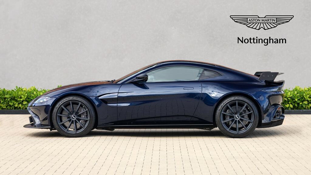 Aston Martin V8 V8 Black #8
