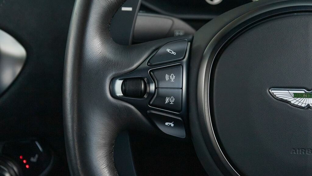 Aston Martin V8 V8 Black #68