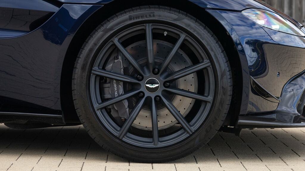 Aston Martin V8 V8 Black #4