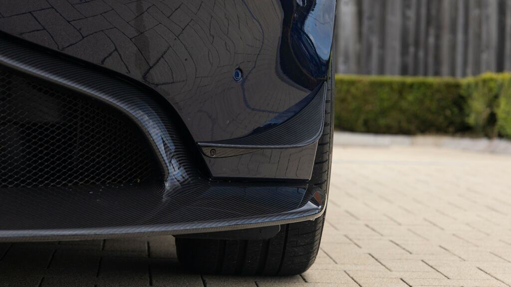 Aston Martin V8 V8 Black #25