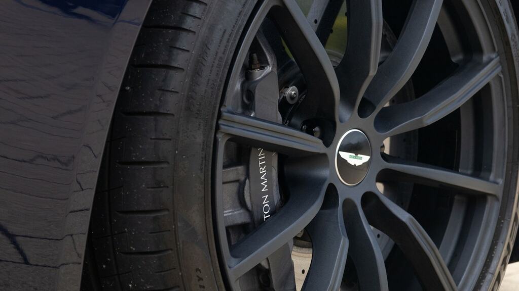 Aston Martin V8 V8 Black #41