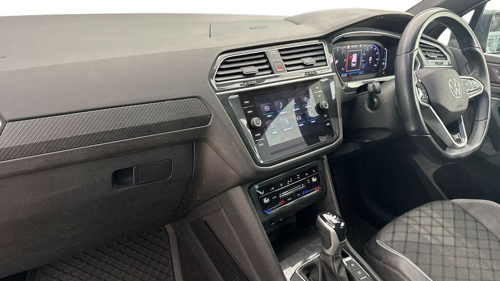 Volkswagen Tiguan 2.0 Tdi 4Motion R-line Edition Dsg CX23PZM Grey #2