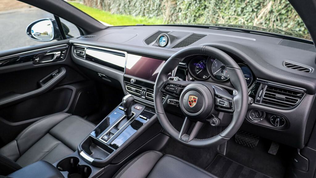 Porsche Macan S Pdk FJ26XUH Black #5