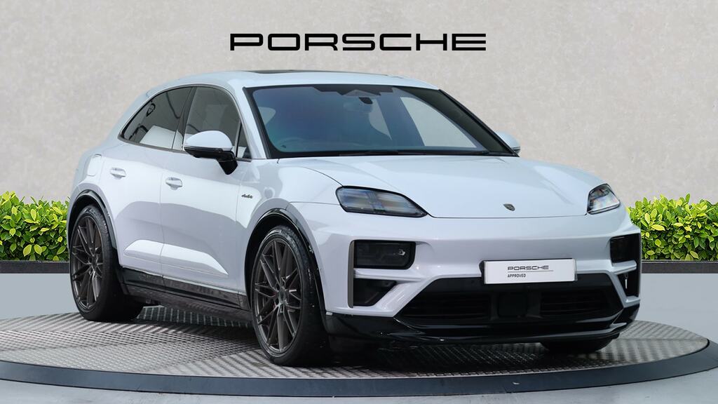 Porsche Macan 470Kw Turbo 100Kwh Grey