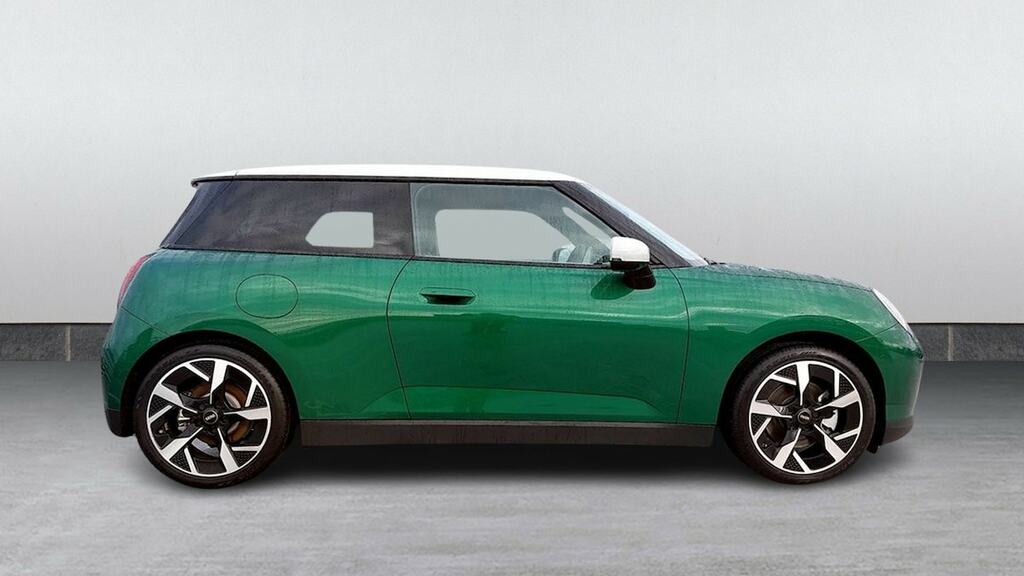 Mini Hatch 135Kw E Exclusive Level 2 41Kwh YK25ODZ Green #3