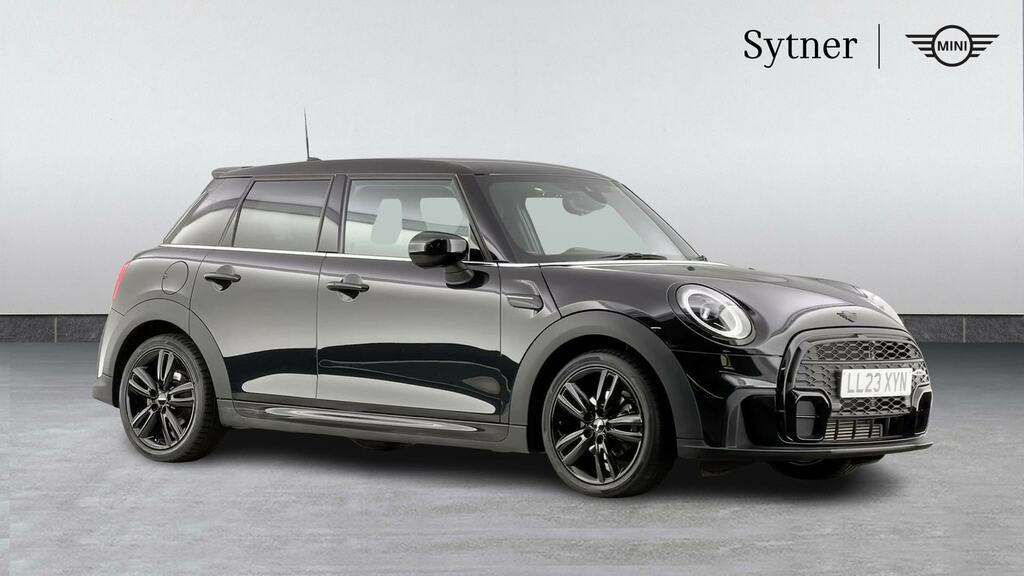 Mini Hatch 1.5 Cooper Sport Premium Black