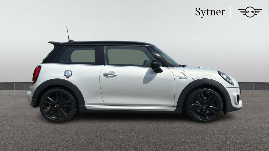 Mini Hatch 2.0 Cooper S Sport II Nav Pack CV69EPE White #3