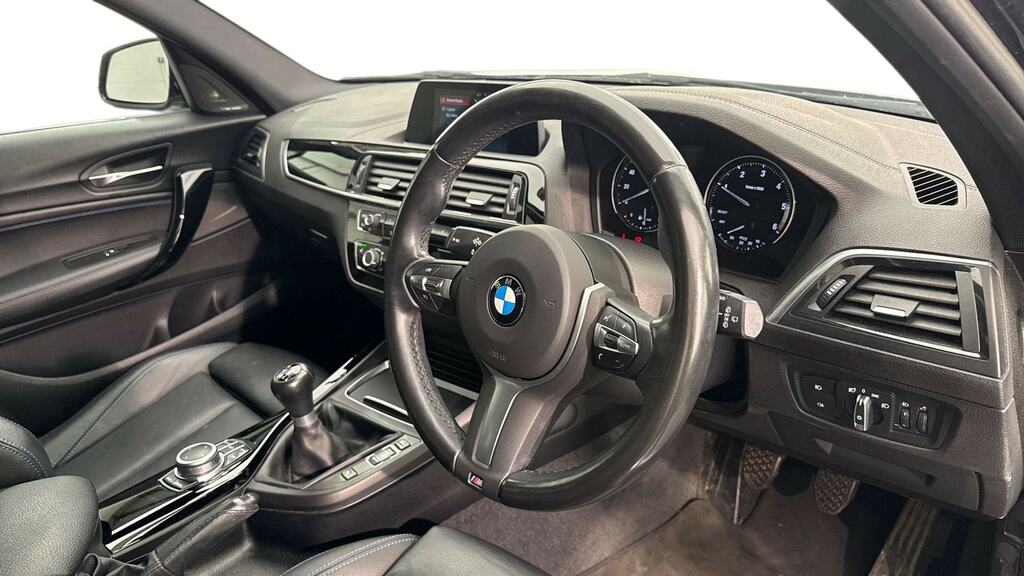 BMW 1 Series 116D M Sport Shadow Edition YE19SJH Black #6