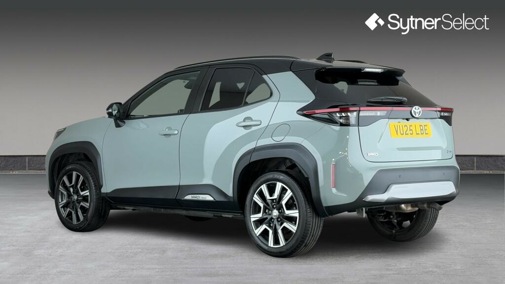 Toyota Yaris Cross 1.5 Hybrid 130 Premiere Edition Cvt VU25LBE Green #2