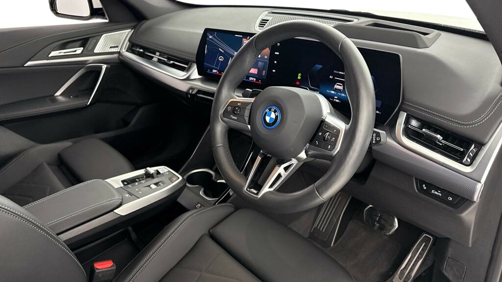 BMW iX1 230Kw Xdrive30 M Sport 65Kwh YA25DNO White #6