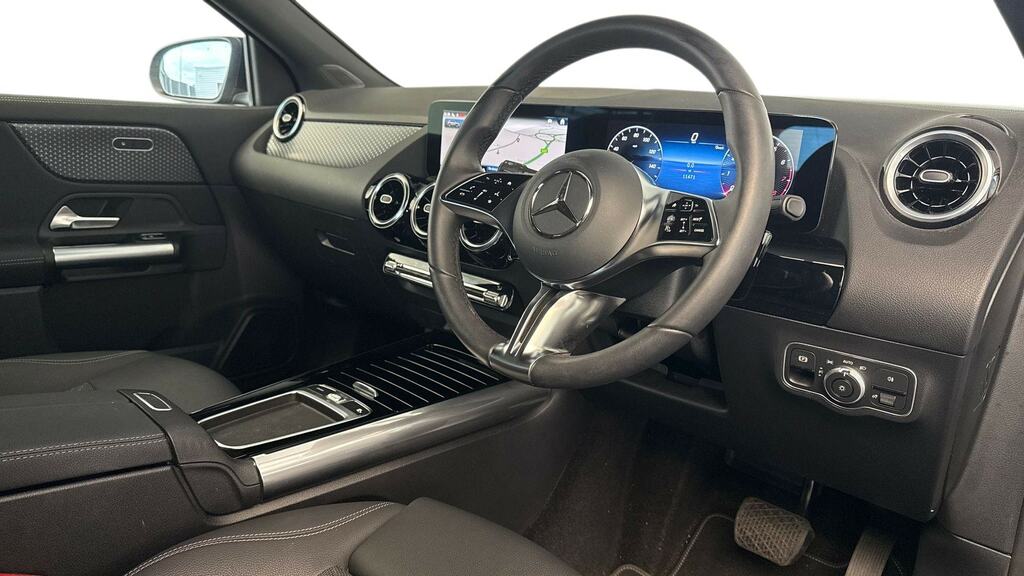 Mercedes-Benz GLA Class Gla 200 Sport Executive MT25YNW Black #3