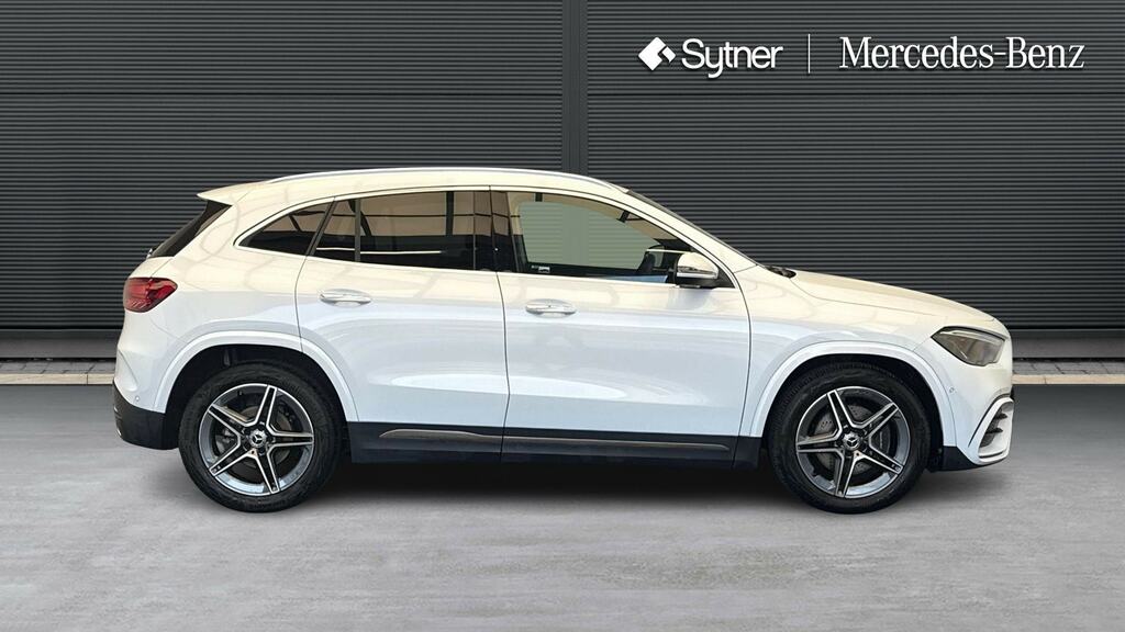 Mercedes-Benz GLA Class Gla 200D Amg Line Executive White #4