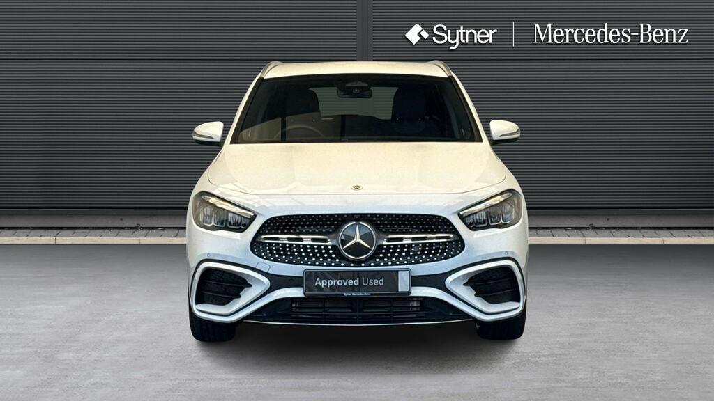 Mercedes-Benz GLA Class Gla 200D Amg Line Executive White #6