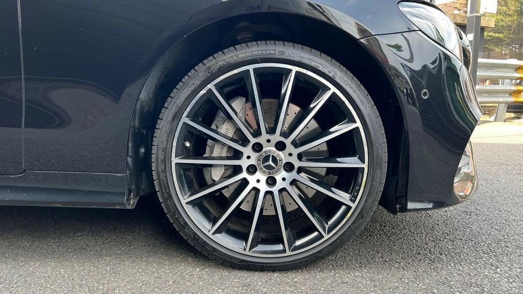 Mercedes-Benz E Class E400d 4Matic Amg Line Premium Plus 9G-tronic LJ70UFP Black #5