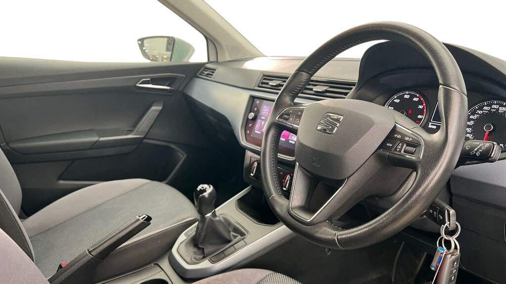 Seat Arona 1.0 Tsi Se Technology Ez YK69ACR White #6