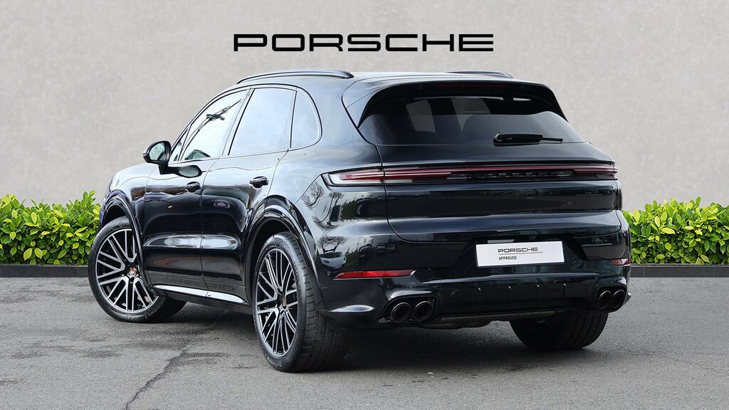 Porsche Cayenne Black Edition Tiptronic S SA26APZ Black #2