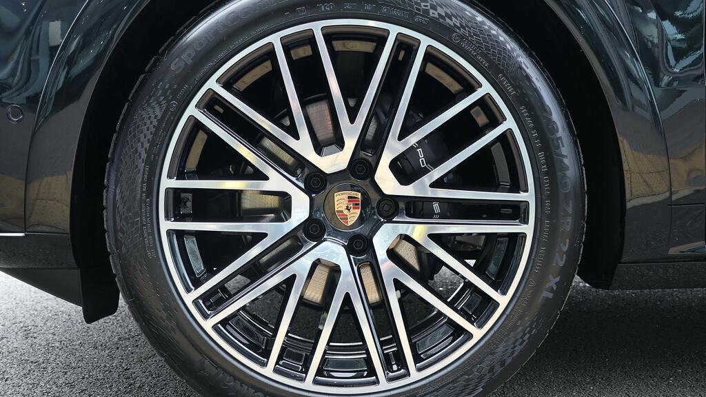 Porsche Cayenne Black Edition Tiptronic S SA26APZ Black #4