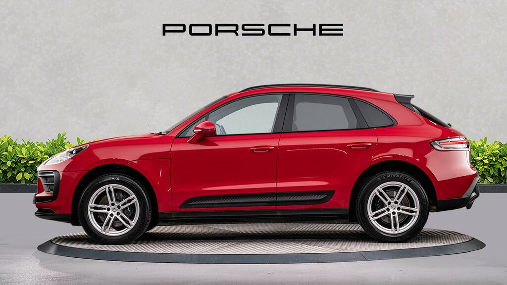 Porsche Macan 5dr Pdk RE74UWH Red #4