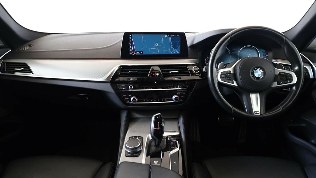 BMW 5 Series 520D M Sport YJ67XYM Black #4