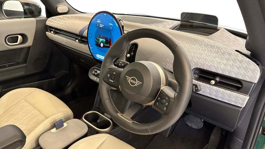 Mini Hatch 1.5 C Exclusive Level 2 YG74UJB Green #6