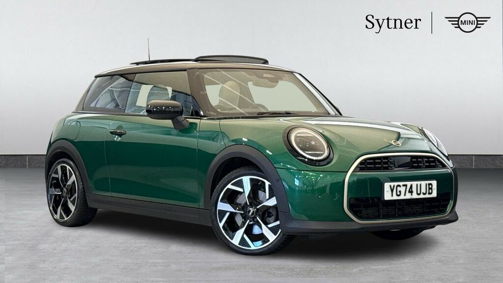 Mini Hatch 1.5 C Exclusive Level 2 Green