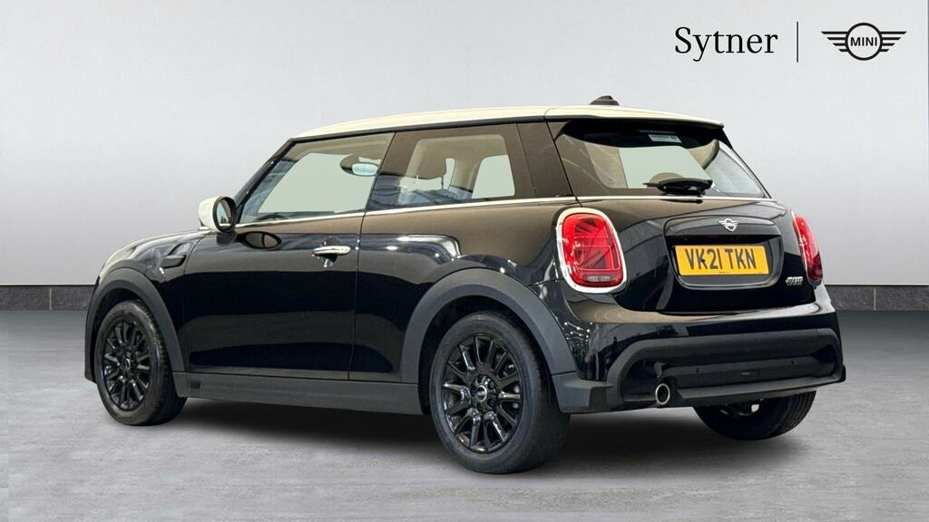 Mini Hatch 1.5 Cooper Classic Comfortnav Pack VK21TKN Black #2