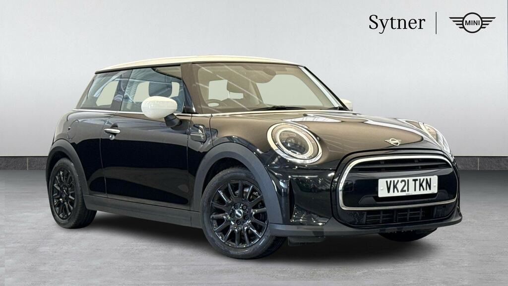 Mini Hatch 1.5 Cooper Classic Comfortnav Pack Black