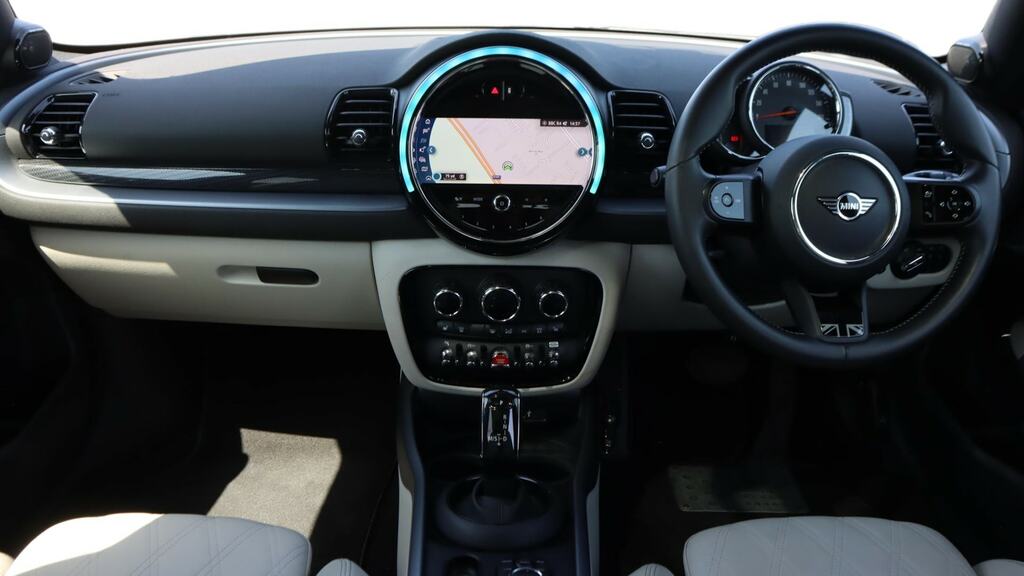 Mini Clubman 1.5 Cooper Exclusive Premium Plus 6Dr HX72XSV Black #4