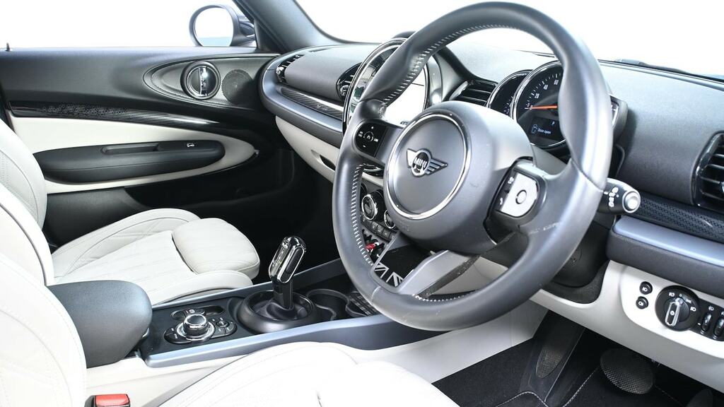 Mini Clubman 1.5 Cooper Exclusive Premium 6Dr BA72FJC Black #6