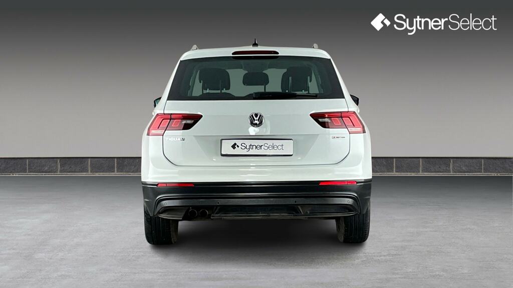 Volkswagen Tiguan 1.4 Tsi 150 4Motion Se Nav Dsg GD19VVG White #5