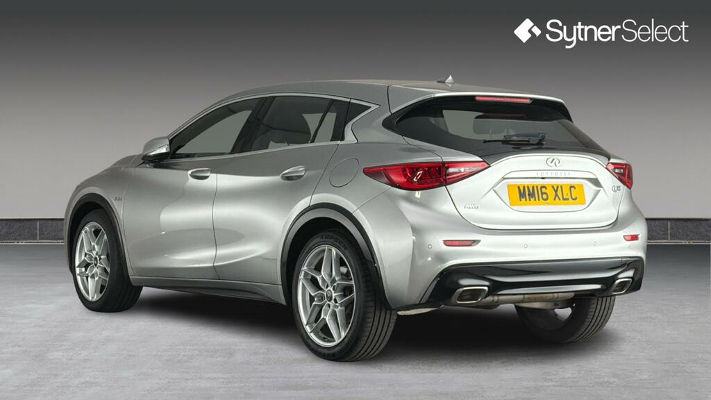 Infiniti Q30 2.2D Premium Tech Dct Awd Silver #2