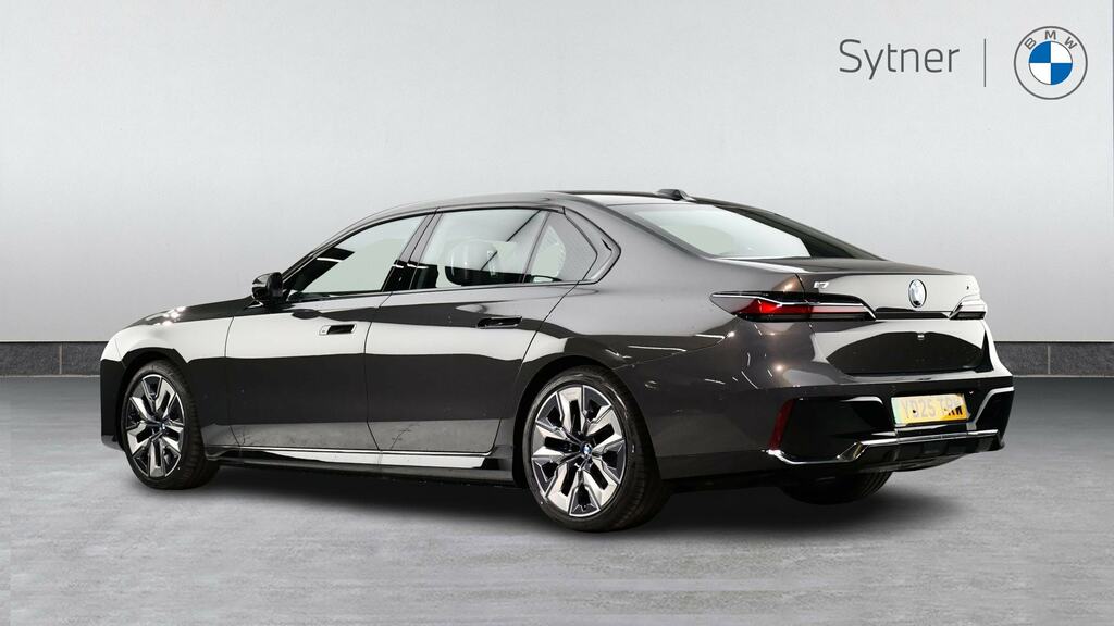 BMW i7 400Kw Xdrive60 M Sport 105.7Kwh Grey #2