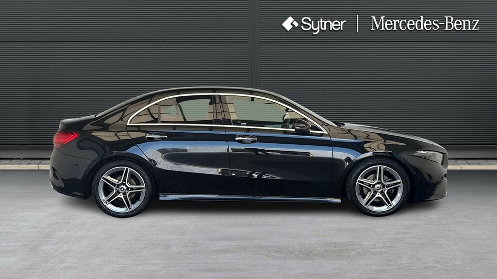 Mercedes-Benz A Class A180 Amg Line Executive GU73XPE Black #4