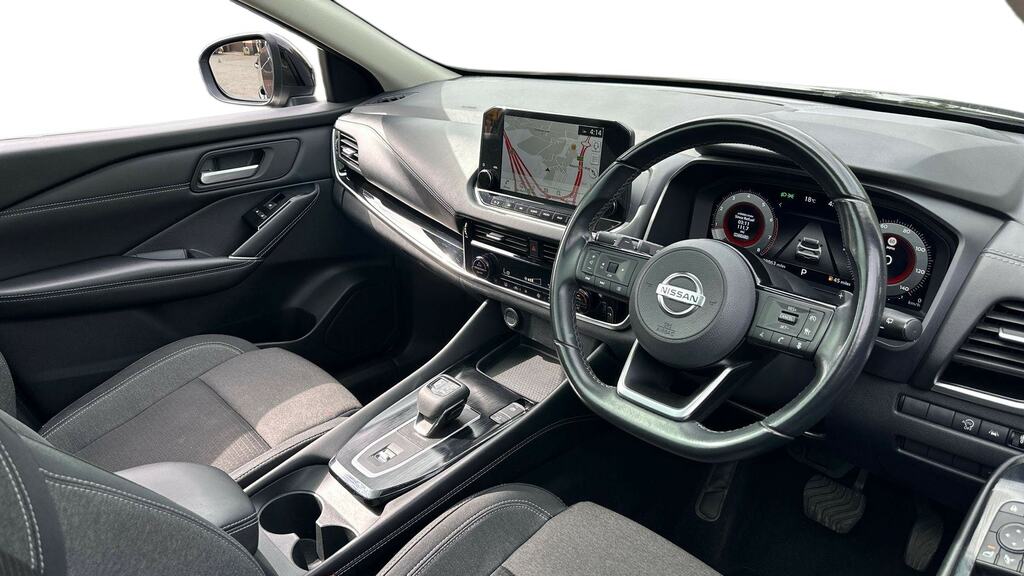 Nissan Qashqai 1.3 Dig-t Mh 158 N-connecta Xtronic PK71ZND Black #3