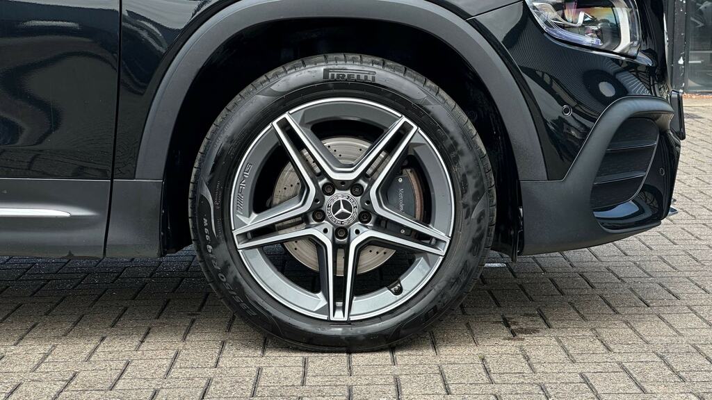 Mercedes-Benz GLB Class Glb 200 Amg Line Premium Plus 7G-tronic RAZ9677 Black #5