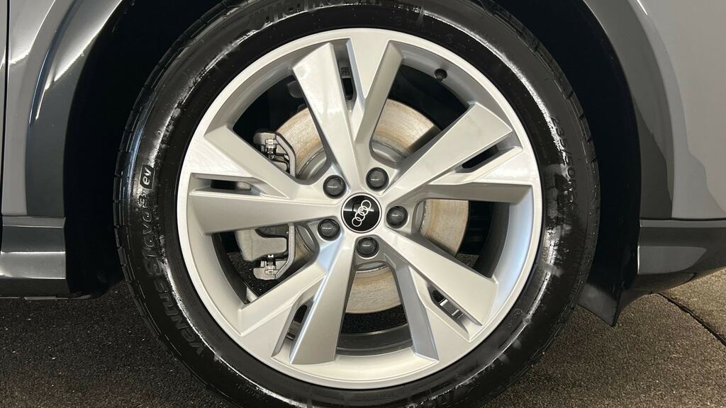 Audi Q4 E Tron 150Kw 40 63Kwh S Line Leather RF26AYU Grey #5