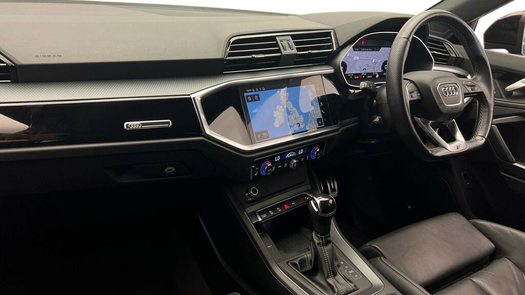 Audi Q3 35 Tfsi Black Edition Tech Pack EA23YVC Black #2
